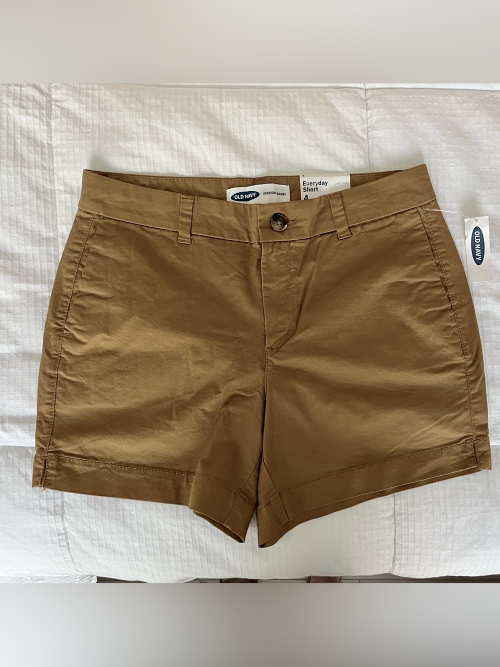 New Old Navy Women's Caramel Brown Everyday Chino Bermuda Shorts, 4